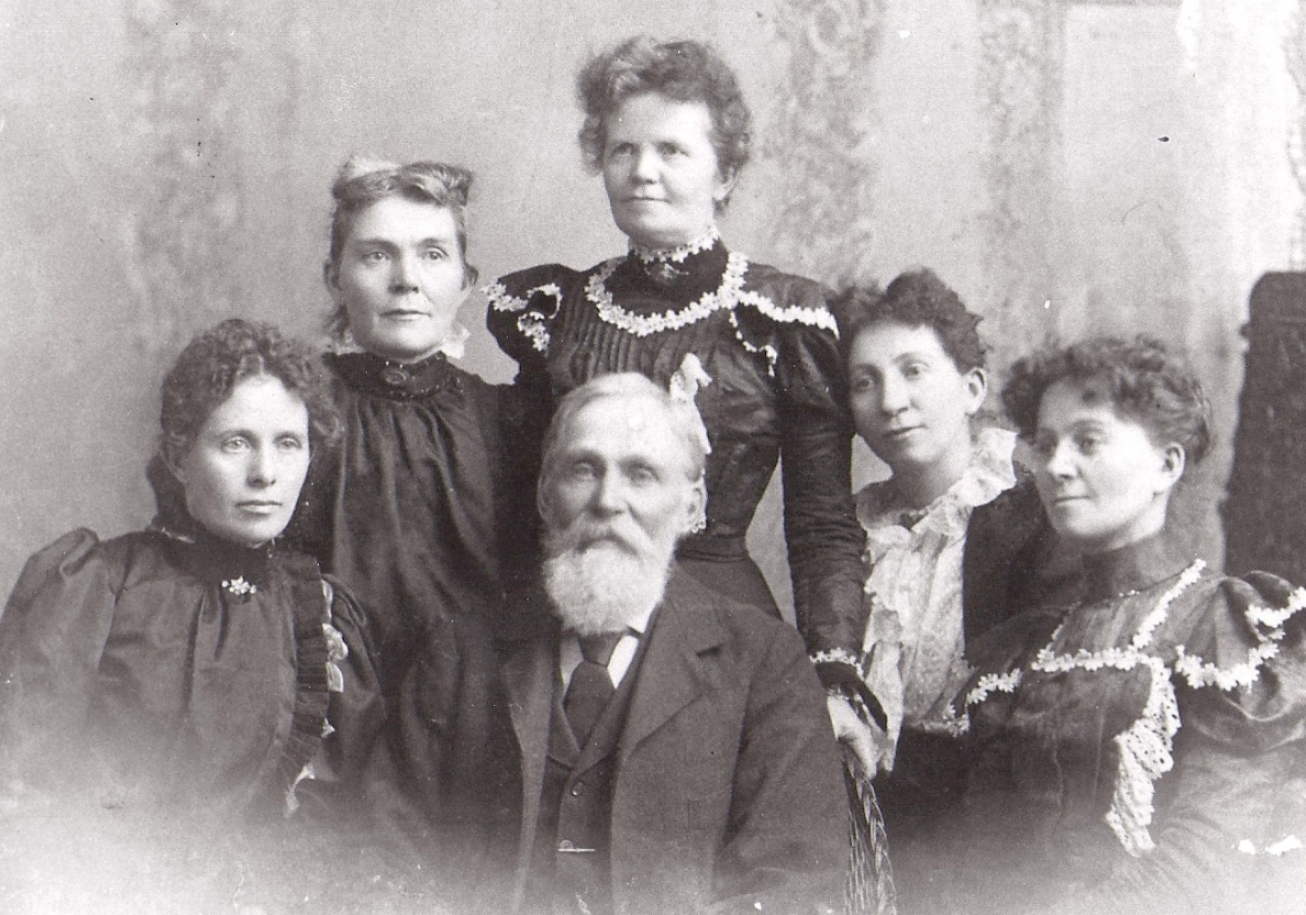 Edward Williams Owens and Daughters (L-R) Alice, Elizabeth, Catherine, Emma and Agnes